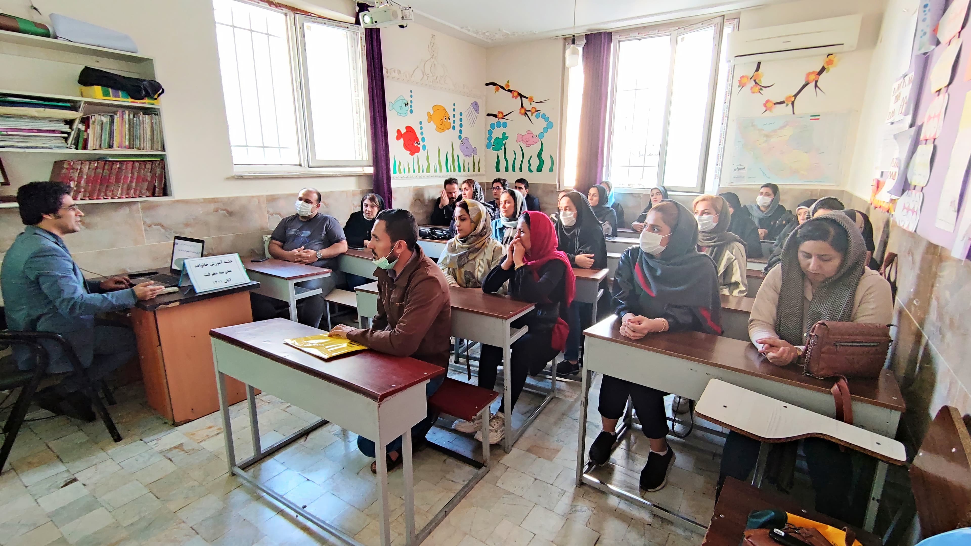 جلسه آموزش خانواده (واحد مشاوره)